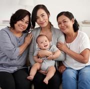 Supaya Akur, Kenali 5 Red Flags dan Tips Menghadapi Mertua yang Nggak Sejalan Denganmu