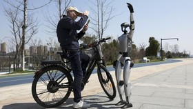 FOTO: Robot-robot Humanoid China Kuasai Dunia