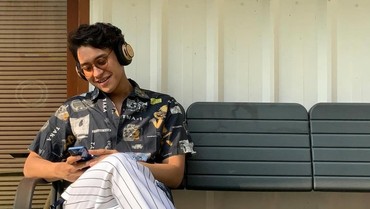 img-title Lirik Lagu Hanya Sementara - Ardhito Pramono