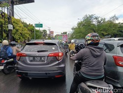 Jalan Perintis Kemerdekaan Makassar Arah BTP-Daya Macet 4,2 Km