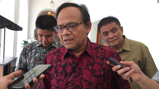 Mantan Rektor UIN Syarif Hidayatullah Jakarta Komaruddin Hidayat resmi terpilih sebagai Ketua Dewan Pers periode 2025-2028.