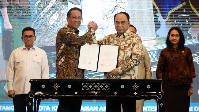 Kemenkop dan Kementerian Hukum (Kemenhum) sepakat untuk mempermudah dan mempercepat bergulirnya aneka program strategis yang ada di kementerian.