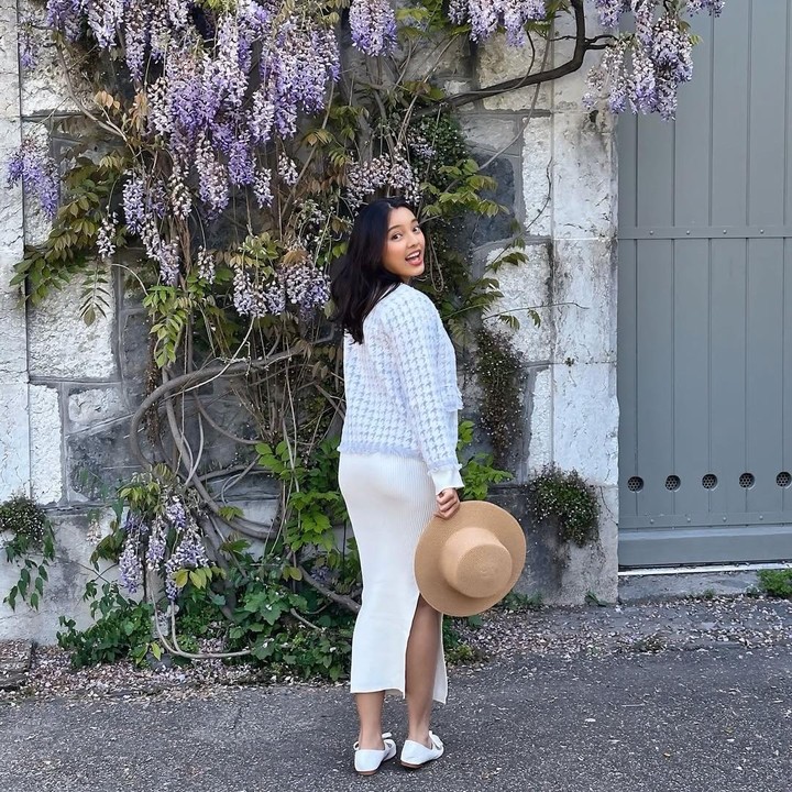 <p>Kabar bahagia datang dari aktris dan model Nadia Soekarno. Putri pasangan Ekki Soekarno dan Soraya Haque ini mengumumkan kabar kehamilan pertamanya ke publik, Bunda. (Foto: Instagram @nadiasoekarno)</p>