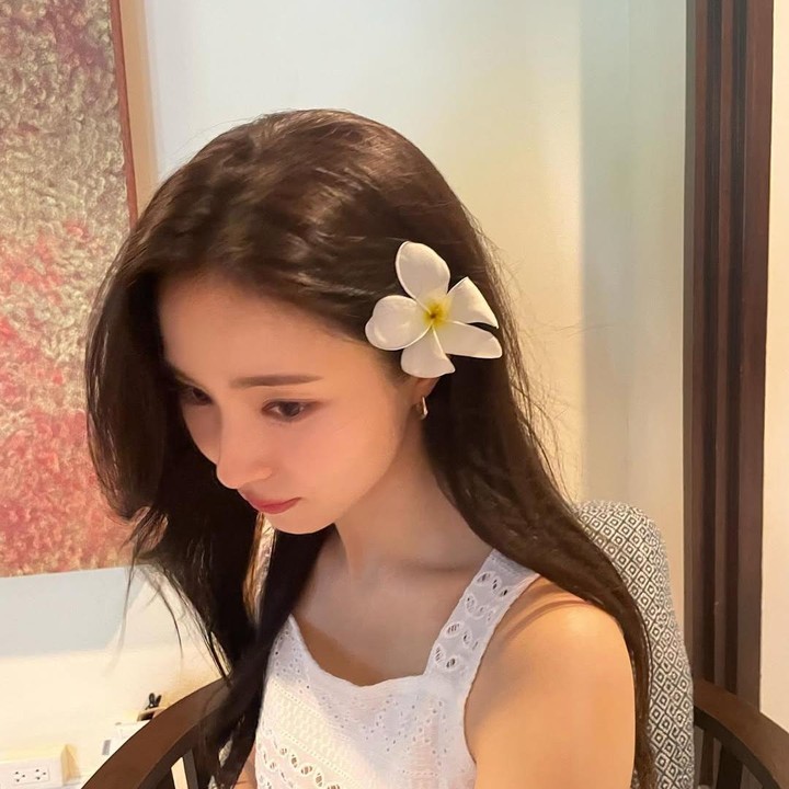 <p>Salah satu hobi yang dimiliki Shin Se Kyung adalah <em>baking </em>kue. Hal itu diungkap langsung olehnya dalam sebuah wawancara bersama media. “Ada scone yang terlihat mudah tetapi sebenarnya sangat sulit. Kelihatannya sangat sederhana, tetapi sebenarnya sulit untuk membuatnya benar-benar lezat. Jadi, saya punya keinginan untuk melakukannya,” ungkapnya, dikutip dari laman<em> Ten Asia.</em>  (Foto: Instagram@sjkuksee)</p>