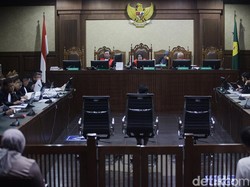 Video: Zarof Ngaku Terima Miliaran Rupiah Jadi Perantara Tambang Emas
