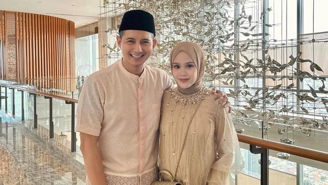 Selamat, Chand Kelvin dan Istri Dikaruniai Anak Pertama