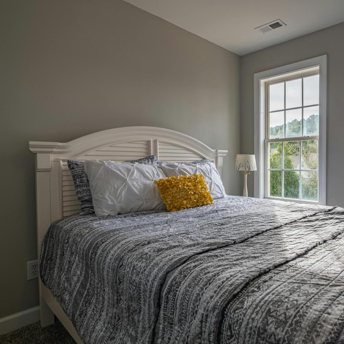 Gunakan headboard