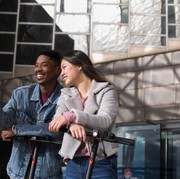 8 Topik Alternatif saat Kehabisan Tema Mengobrol dengan Orang Baru, Dijamin Bikin Berkesan!