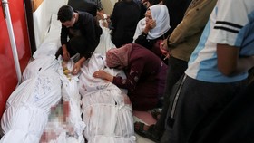 FOTO: RS Indonesia di Gaza Kewalahan Tampung Korban Kebrutalan Israel