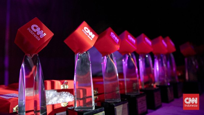Piala Indonesia Leading Women Awards 2025 di Auditorium Menara Bank Mega, Jakarta, 15 Mei 2025