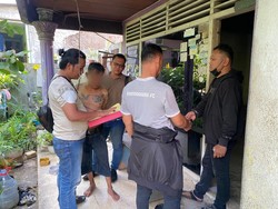 Bawa Samurai, Preman Pemalak Bengkel di Jakbar Ditangkap Polisi