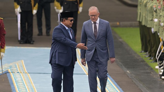 Presiden RI Prabowo Subianto membujuk Perdana Menteri Australia Anthony Albanese singgah ke kediamannya di Hambalang, Kabupaten Bogor.