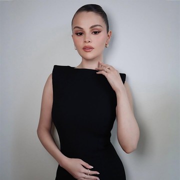 Fashion Icon! Ini Dia Style Inspo dari Selena Gomez yang Sukses Bikin Terkesan