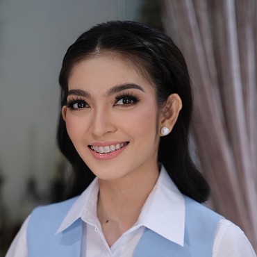 Gaya Selvi Ananda Belanja di Lombok Disorot, Belanja hingga Rp60 Juta