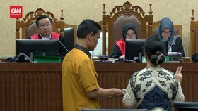 VIDEO: Lisa Rahmat Soal Uang 5 M Untuk Zarof Ricar: Honor Kasasi