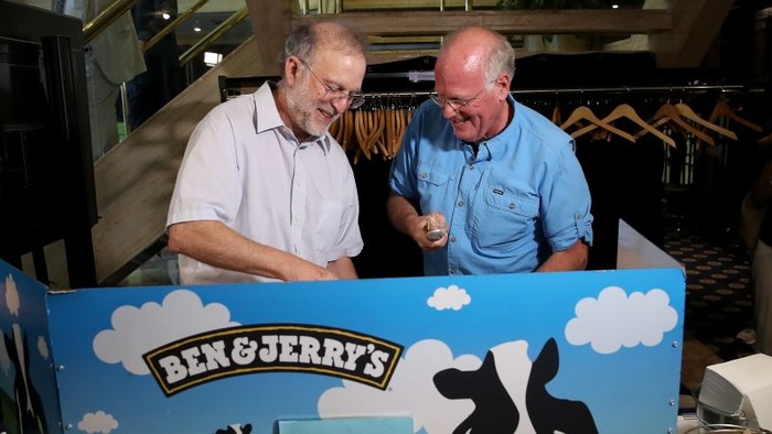 Ben Cohen dan Jerry Greenfield/Foto: via CNN