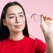 Ingin Bebas dari Kacamata? Ini 5 Hal yang Wajib Kamu Tahu Sebelum LASIK