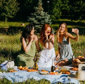 4 Zodiak yang Selalu Menepati Janji, Sosok Bertanggung Jawab dan Nggak Suka Bikin Kecewa!