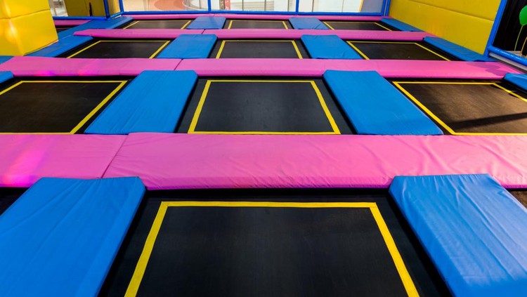 Ilustrasi trampolin Ilustrasi trampolin