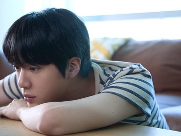 Wanita Jepang yang Cium Jin BTS Didakwa Tuduhan Kasus Penyerangan