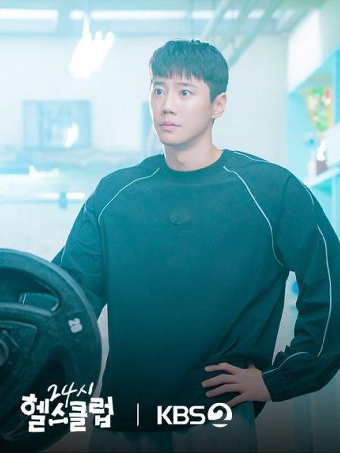Lee Jun Young di tahun 2025 banyak menghiasi layar drama Korea dan menjadi salah satu aktor yang namanya sering dibicarakan tahun ini./Foto: mydramalist.com