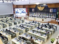 Aksi Walk Out PDIP di Rapat Paripurna DPRD Jabar