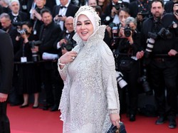 Syahrini Tanggapi Beda Wajahnya di Foto Getty & IG saat Festival Film Cannes