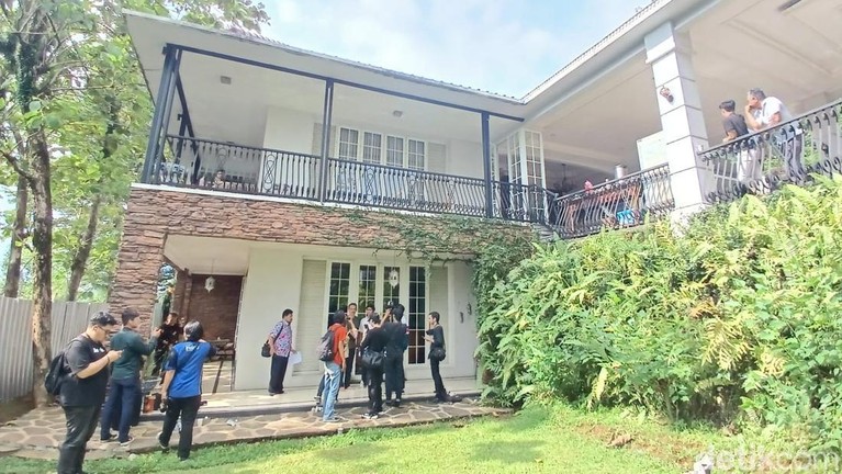 atalarik syach rumah atalarik syach
