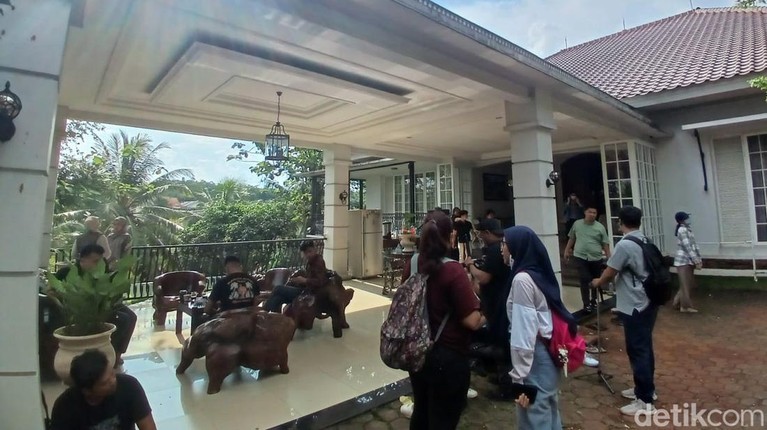 atalarik syach rumah atalarik syach
