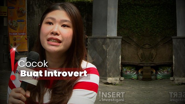 Uniknya Penjual Ayam Geprek Cideng Layani Pembeli Pakai Keranjang