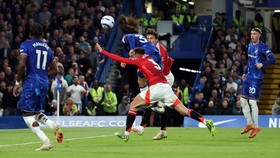 Hasil Chelsea vs MU: Gol Cucurella Bikin Setan Merah Keok