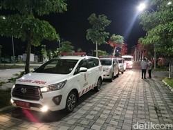 8 Ambulans Bojonegoro Jemput Korban Laka Maut Elf Tawangmangu