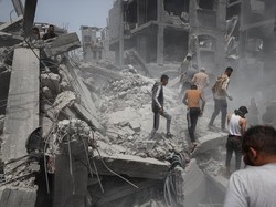 Gempuran Israel Hantam Rumah-Tenda Pengungsi Gaza, 14 Orang Tewas