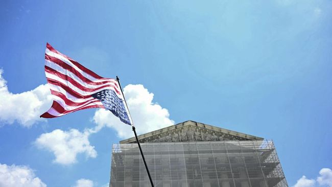 AS mempertimbangkan wacana reality show para menampilkan para imigran bersaing mendapatkan kewarganegaraan Amerika.