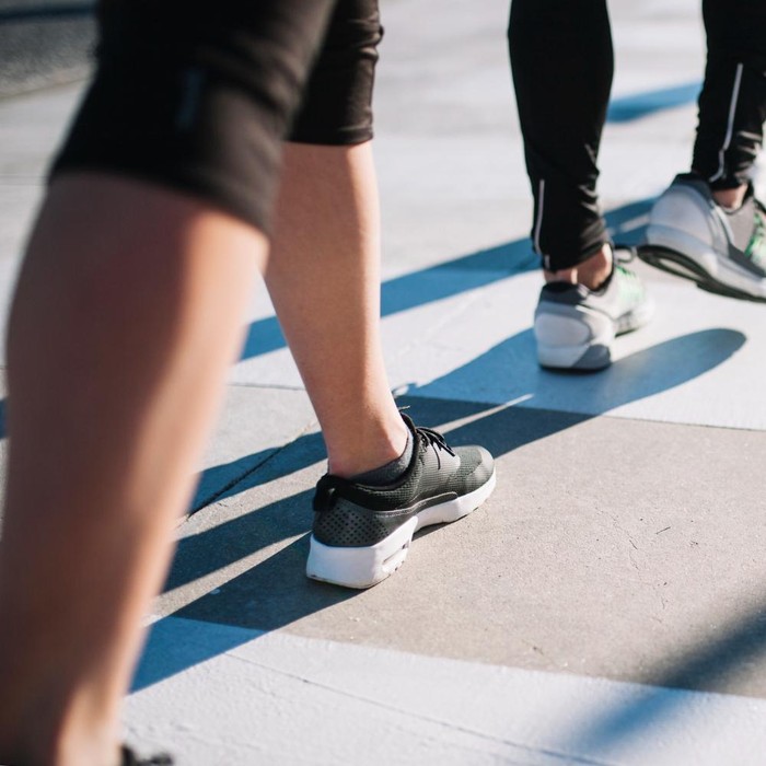 Ilustrasi jalan kaki/Foto: Freepik