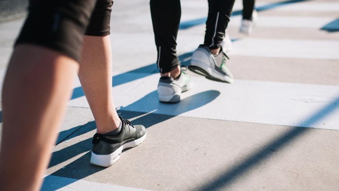 Ilustrasi jalan kaki/Foto: Freepik