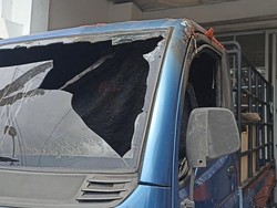 Video Rekaman CCTV Pria Jaket Ojol di Blitar Bakar Pikap