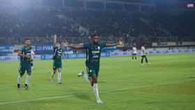 Jika Poin Semen Padang, PSS, Barito Sama, Siapa Lolos Degradasi?