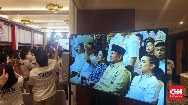 Puan Hadiri Kongres Tidar Gerindra, Prabowo Beri Pidato Puan Maharani datang di Kongres IV Tidar, organisasi sayap Partai Gerindra. Rahayu Saraswati terpilih kembali sebagai Ketua Umum Tidar untuk periode 2025-2030.