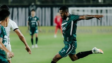 Berita Panas dari Dunia Sport CNN : Geram, Suporter PSS Kecam Manajemen di Laga Lawan Persija