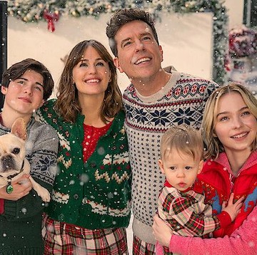 8 Rekomendasi Film Keluarga yang Menghangatkan Hati untuk Tontonan Akhir Pekan