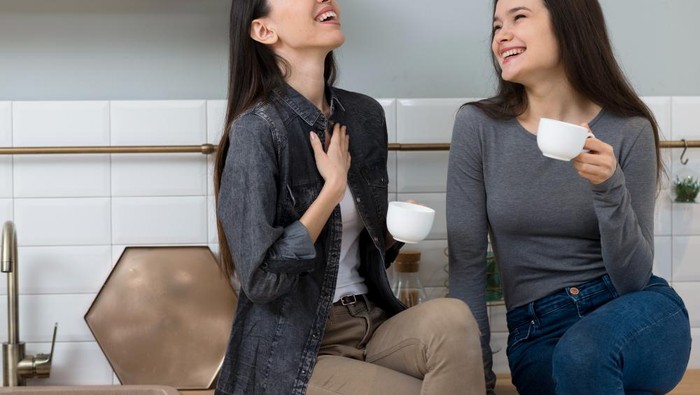 5 Cara Mengetahui Karakter Seseorang dari Gaya Bicaranya