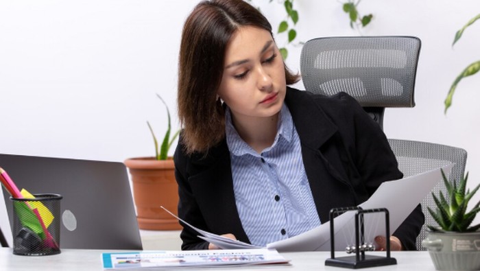 Ilustrasi Rekan Kerja/ Foto: freepik.com/KamranAydinov