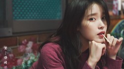 Album Baru IU 'A Flower Bookmark' Disorot Kritikus Terkenal Korea, Diberi Rating...