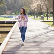 Apakah Jalan Kaki Setiap Hari Bikin Sehat? Cari Tahu Faktanya di Sini!