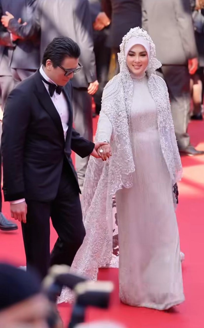 Syahrini dan Reino Barack di Festival Film Cannes 2025