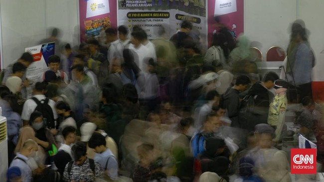 Sekitar 1,01 juta sarjana di Indonesia menjadi pengangguran. Sementara total pengangguran di Indonesia tembus 7,28 juta orang.