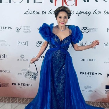 Usia 85 Tahun, 7 Foto Dewi Istri ke-6 Presiden Soekarno di Red Carpet Cannes Film Festival