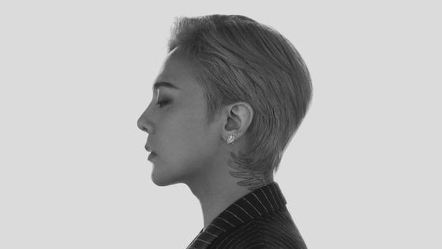 Poster G-Dragon Media Exhibition&colon; Übermensch di Shanghai&comma; China&period;