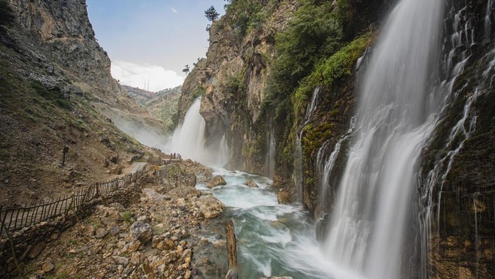 7 Daftar Air Terjun Paling Menakjubkan di Dunia, Ada di Mana Saja?